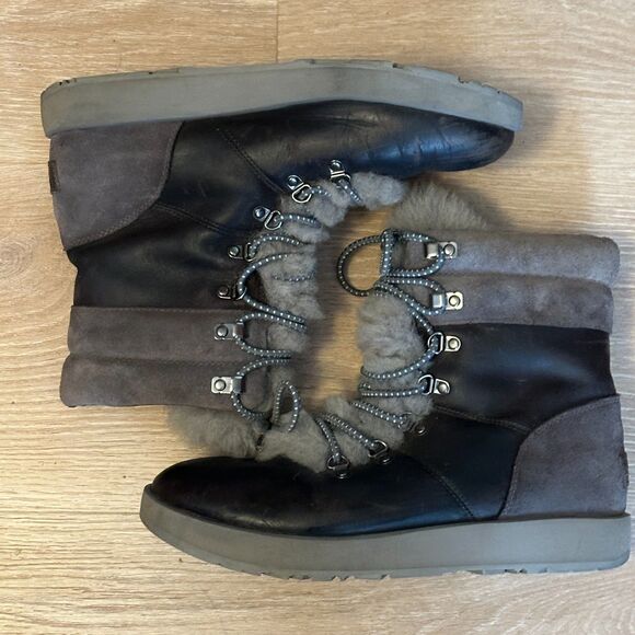 Ugg Viki Waterproof Vibram Arctic Grip - Picture 1 of 8